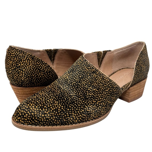 J. Crew Women\'s Black and Gold Flats